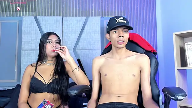 candyandmarilyn online show from April 3, 2026, 9:13 pm