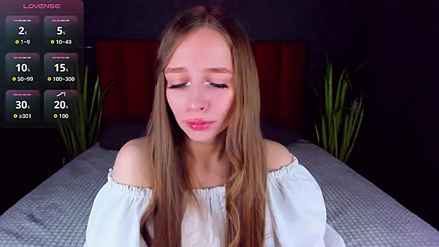 Amy Waynee online show from September 27, 2025, 8:25 pm