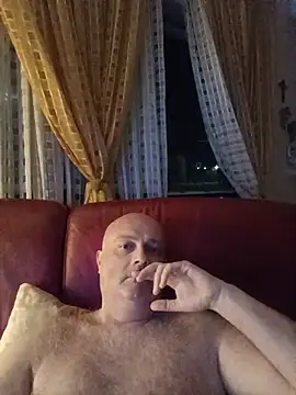 Alexis Bull online show from July 5, 2026, 11:01 pm