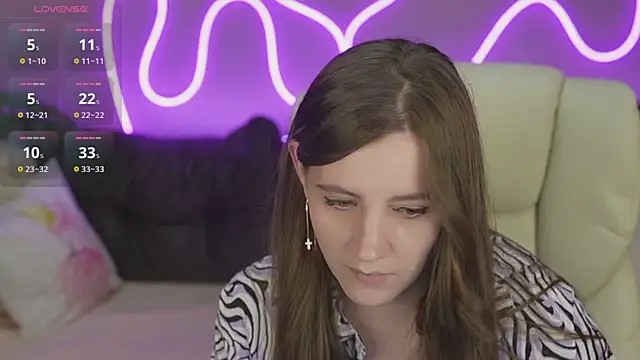 ValeryMurr online show from November 2, 2025, 9:33 am