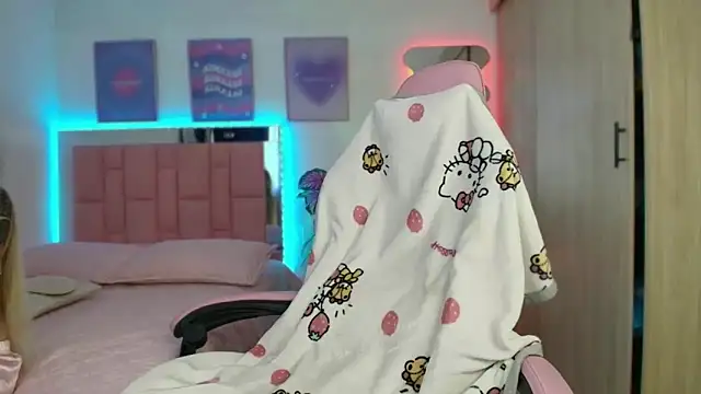 Snapshot of lunesweet chatting on September 27, 2025, 9:20 pm lunesweet online show from September 27, 2025, 9:20 pm