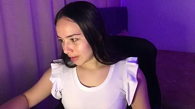 Snapshot of amelia_hall chatting on June 14, 2026, 4:09 pm amelia hall online show from June 14, 2026, 4:09 pm