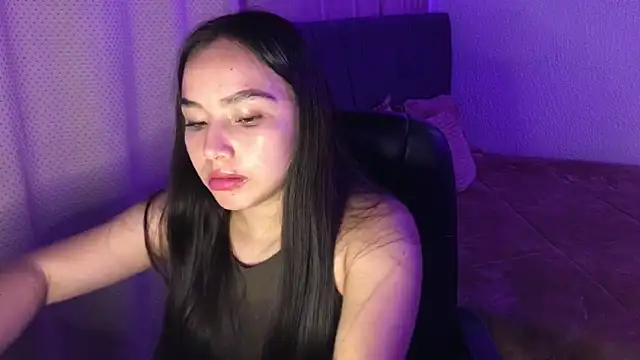 Snapshot of amelia_hall chatting on June 19, 2026, 10:13 pm amelia hall online show from June 19, 2026, 10:13 pm