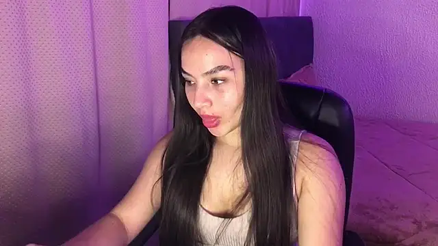 Snapshot of amelia_hall chatting on June 25, 2026, 11:42 pm amelia hall online show from June 25, 2026, 11:42 pm