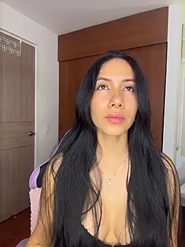 Snapshot of ArianaReynoldss chatting on February 8, 2026, 9:40 pm ArianaReynoldss online show from February 8, 2026, 9:40 pm