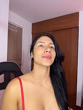 ArianaReynoldss online show from April 16, 2026, 8:09 pm