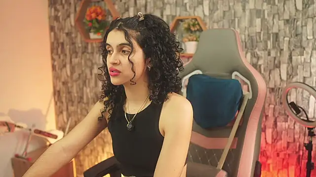 bonniie 98  online show from July 23, 2026, 8:29 pm
