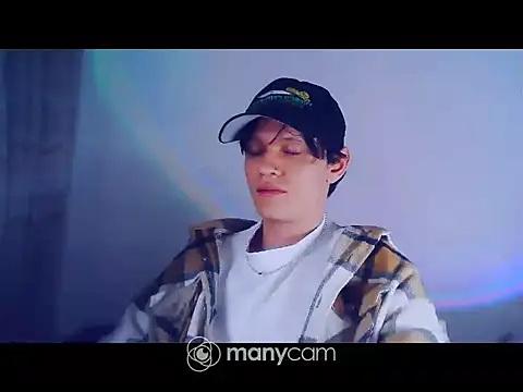 santihot089 online show from April 2, 2026, 2:53 am