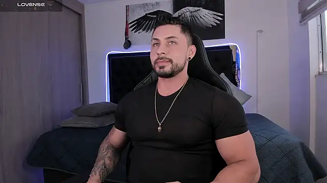 santi aesthetic online show from March 10, 2026, 10:37 pm