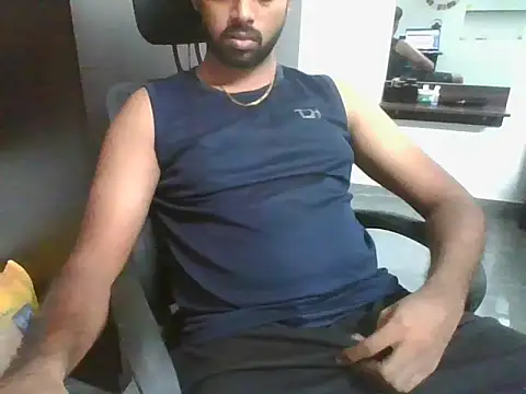 lovelyakash69 online show from March 7, 2026, 10:12 am