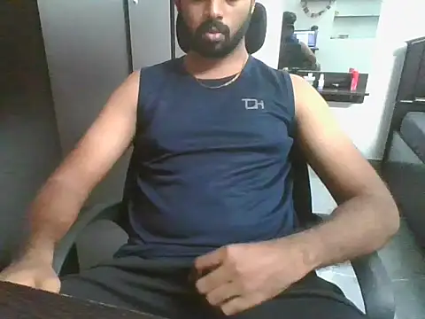 lovelyakash69 online show from March 26, 2026, 7:36 am