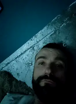 lucka1234 online show from April 10, 2026, 7:40 pm