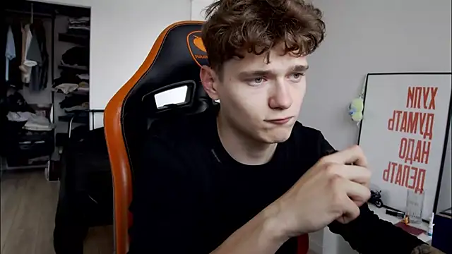 DanyDavis online show from October 5, 2025, 11:30 am