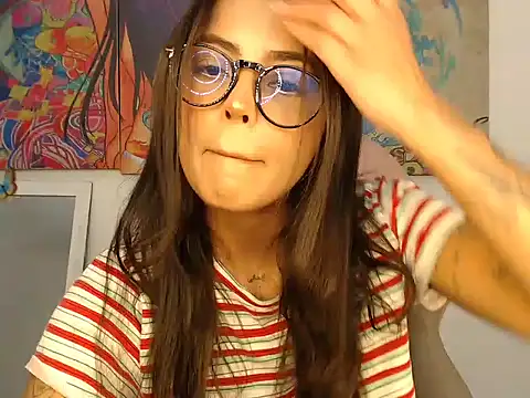 Snapshot of Sweetcandy18_Little chatting on October 15, 2025, 9:59 pm Sweetcandy18 Little online show from October 15, 2025, 9:59 pm