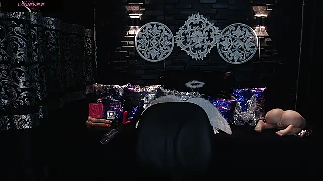 andrewxbi online show from October 10, 2025, 11:26 pm