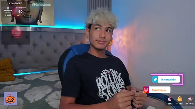 OliverTwinky online show from October 13, 2025, 11:16 pm