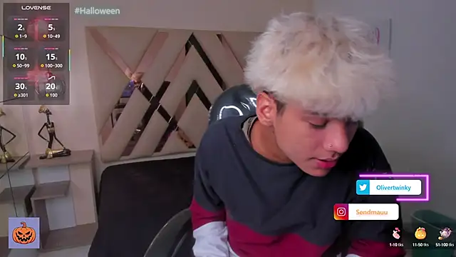 OliverTwinky online show from October 16, 2025, 2:07 pm