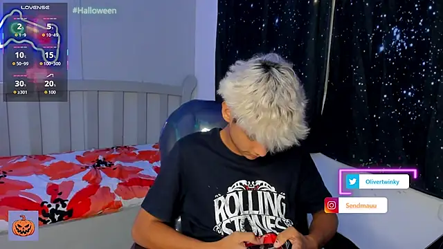 OliverTwinky online show from October 18, 2025, 10:43 pm