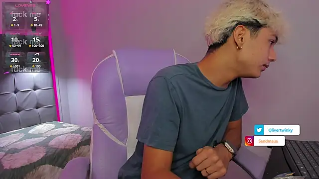 OliverTwinky online show from November 6, 2025, 5:08 am