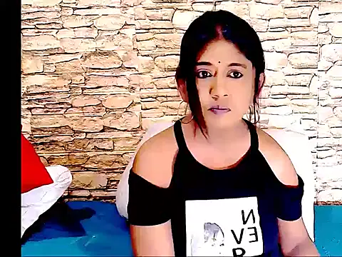 IndianPleasurez1 online show from November 12, 2025, 5:02 pm