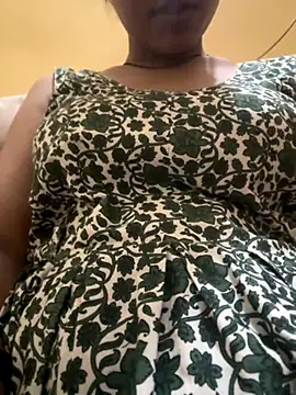 Snapshot of Janvi_1-33 chatting on September 25, 2025, 7:56 am Janvi 1-33 online show from September 25, 2025, 7:56 am