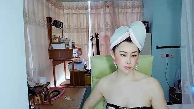 Xiaomei-baby online show from May 17, 2026, 6:22 am