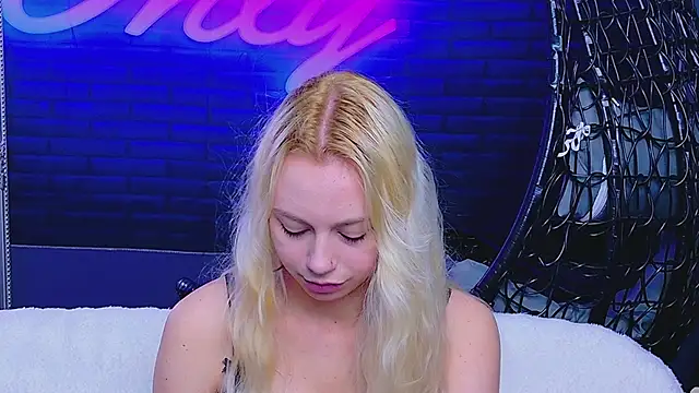 Snapshot of AlessiaCroft chatting on April 23, 2026, 4:03 am AlessiaCroft online show from April 23, 2026, 4:03 am