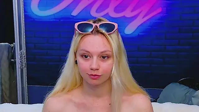 Snapshot of AlessiaCroft chatting on June 6, 2026, 4:06 am AlessiaCroft online show from June 6, 2026, 4:06 am