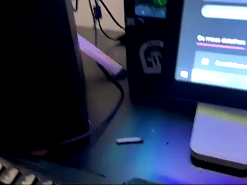 bigrosa21cm online show from October 24, 2025, 10:17 pm