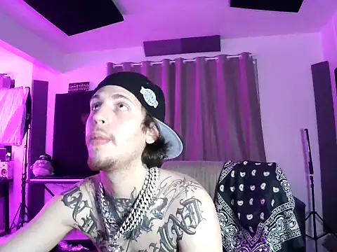 bigrosa21cm online show from November 20, 2025, 11:15 pm