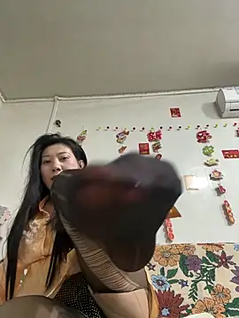 Snapshot of MeiMei99 chatting on June 13, 2026, 4:05 pm MeiMei99 online show from June 13, 2026, 4:05 pm