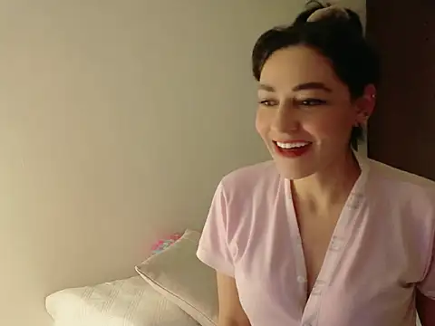 Snapshot of Alicia_Montess chatting on January 14, 2026, 3:34 am Alicia Montess online show from January 14, 2026, 3:34 am