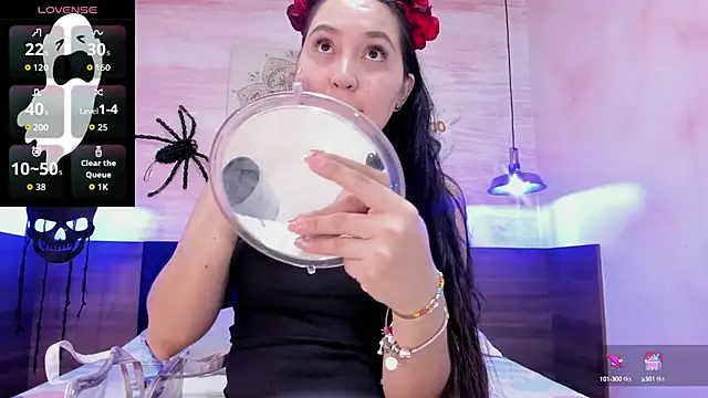 Snapshot of AlissaJoness chatting on October 9, 2025, 12:03 pm AlissaJoness online show from October 9, 2025, 12:03 pm