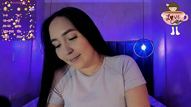 Snapshot of AlissaJoness chatting on November 6, 2025, 11:55 am AlissaJoness online show from November 6, 2025, 11:55 am