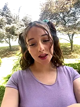 Baby  Otaku online show from September 11, 2025, 7:14 pm