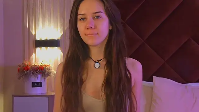 StacyHarland online show from November 15, 2025, 4:21 am