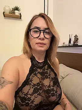 Snapshot of O-Eva chatting on January 16, 2026, 8:46 pm O-Eva online show from January 16, 2026, 8:46 pm