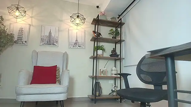  Victoria Collins online show from March 17, 2026, 11:35 am