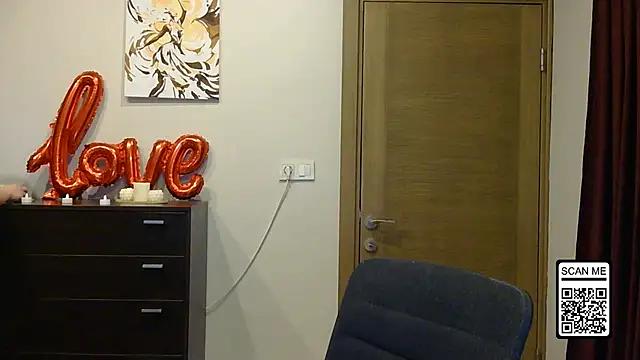 Wild Silk Desire online show from March 29, 2026, 5:02 pm