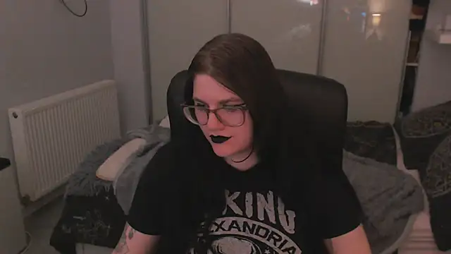 Snapshot of GothSuccubusBabe chatting on June 21, 2026, 11:18 pm GothSuccubusBabe online show from June 21, 2026, 11:18 pm