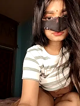 Riya 35 sexy online show from July 4, 2026, 5:52 pm