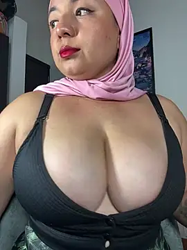 bluum online show from June 26, 2026, 7:40 pm
