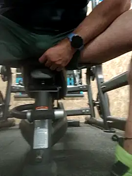 CloudyMuscleBeefy online show from September 15, 2025, 1:16 am