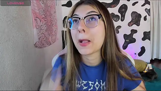 Snapshot of abbie_jensen_ chatting on February 27, 2026, 6:30 pm abbie jensen online show from February 27, 2026, 6:30 pm