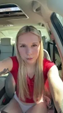 Snapshot of SabrinaRosed chatting on April 20, 2026, 11:35 am SabrinaRosed online show from April 20, 2026, 11:35 am