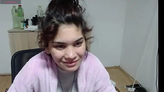 Snapshot of MalloryMyers chatting on November 1, 2025, 8:55 pm MalloryMyers online show from November 1, 2025, 8:55 pm