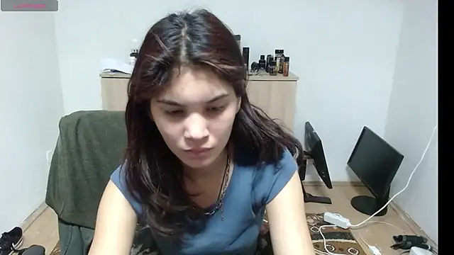 Snapshot of MalloryMyers chatting on November 17, 2025, 8:14 pm MalloryMyers online show from November 17, 2025, 8:14 pm