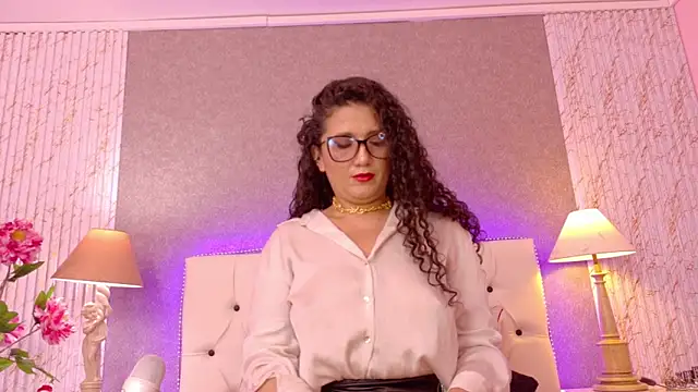 Dakota Rainbow22 online show from February 11, 2026, 5:07 pm