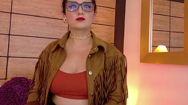 Dakota Rainbow22 online show from April 7, 2026, 6:19 pm