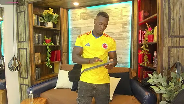 Snapshot of MarcusBlack_ chatting on June 27, 2026, 12:22 pm MarcusBlack online show from June 27, 2026, 12:22 pm